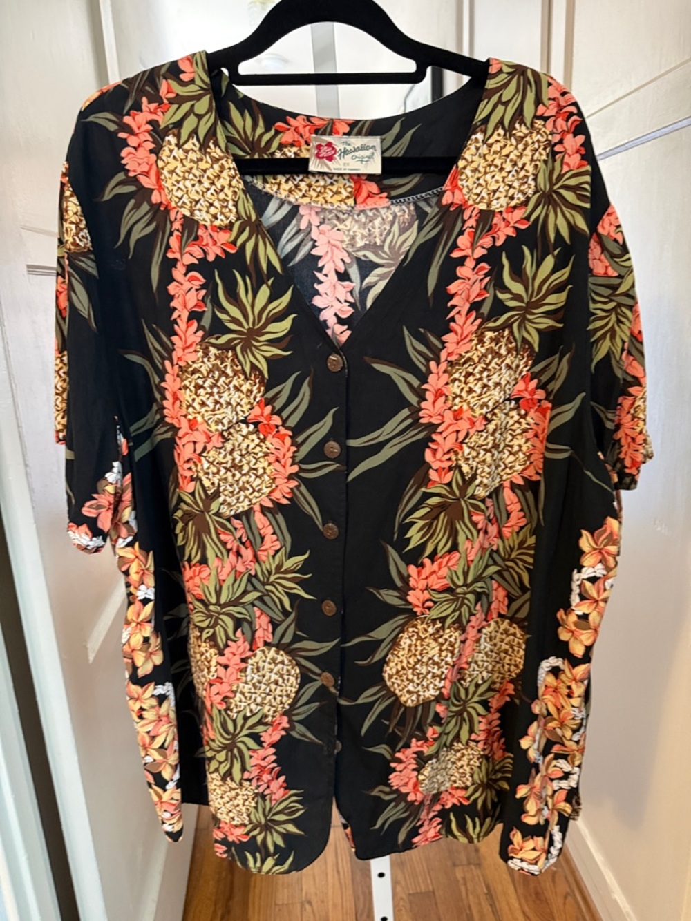Hilo Hattie Black Tropical Floral Button-Up V-neck Shirt